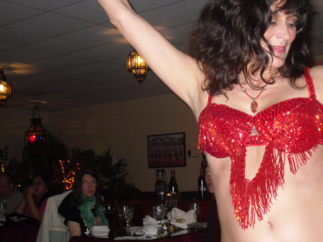 Daleela Belly Dancing live in Sacramento