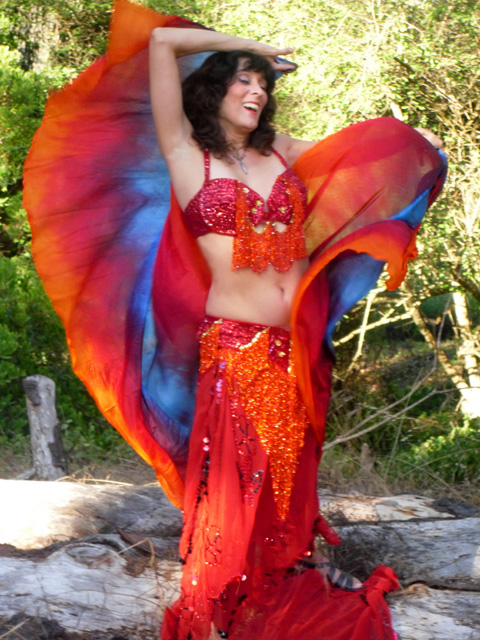 Sacramento Belly Dance Teacher/Performer, Daleela